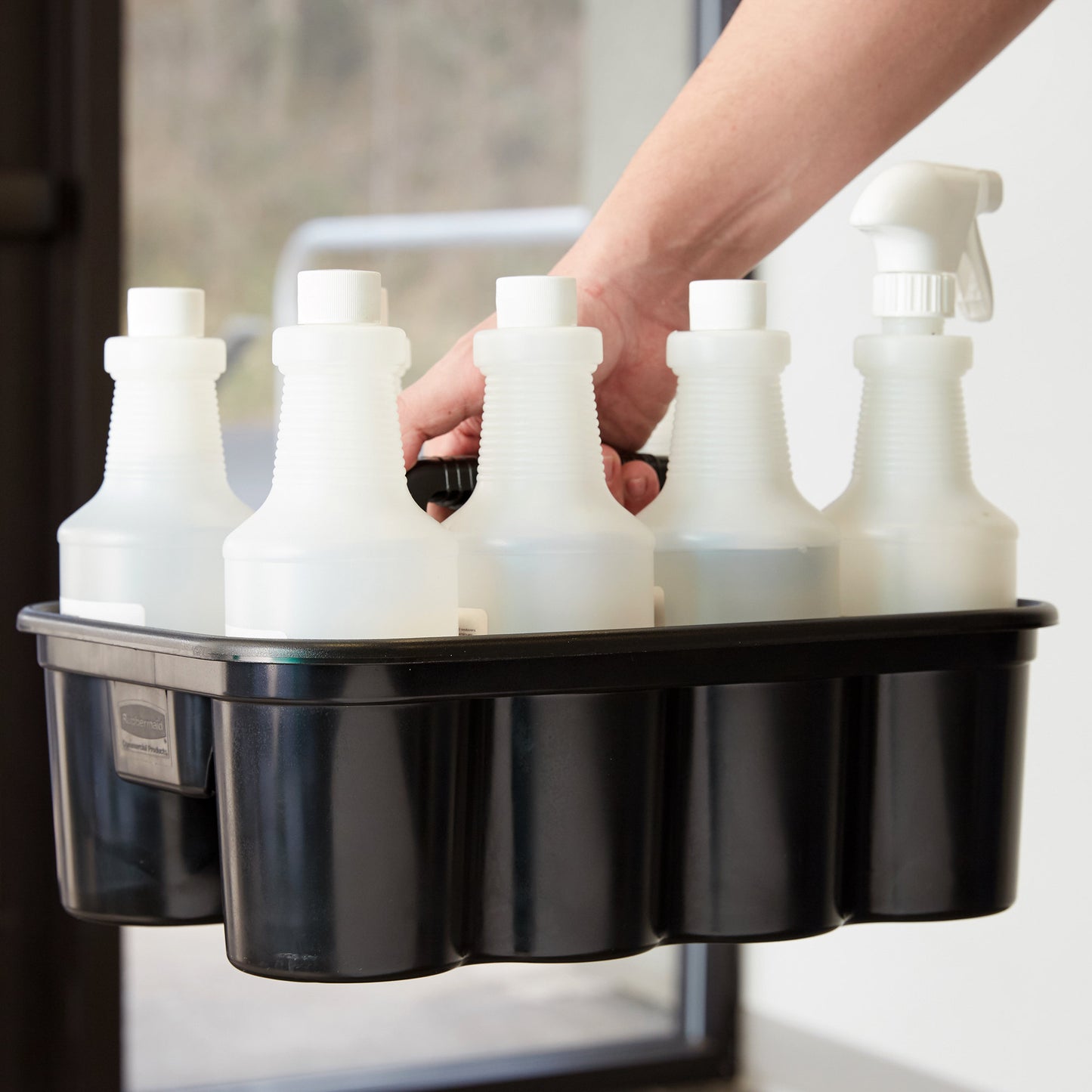 RUBBERMAID DELUXE JANITORIAL CLEANING CADDY / BLACK (EACH)