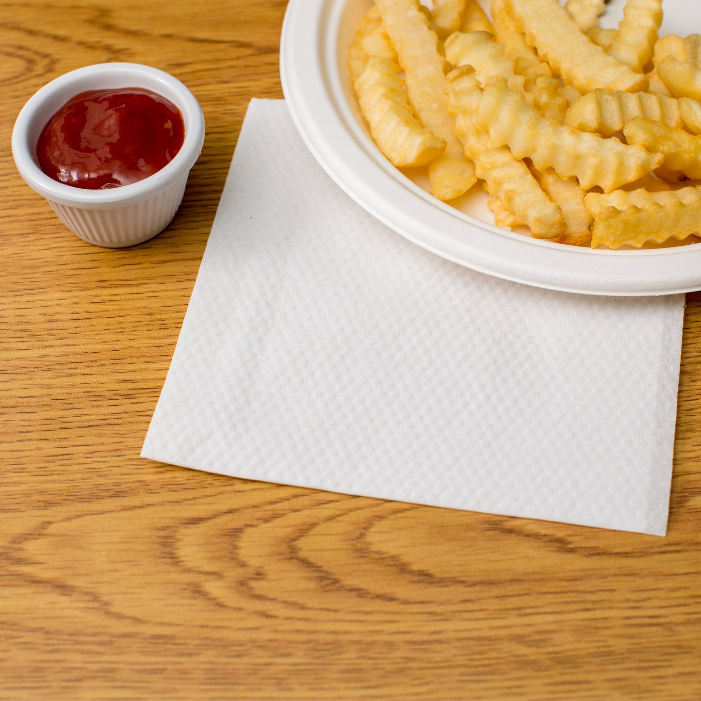 LUNCHEON NAPKIN / WHITE / 1-PLY / 1/4 FOLD / 10" X 12" (6,000/CASE)