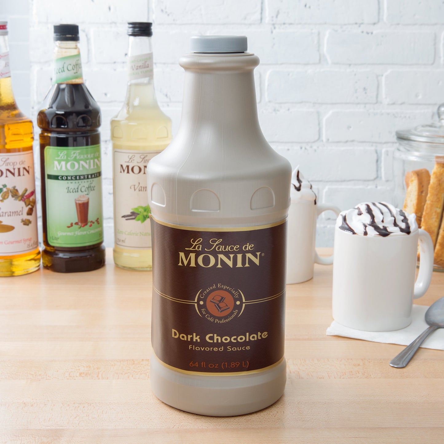 DARK CHOCOLATE SAUCE / MONIN / 64 OZ (4/CS)