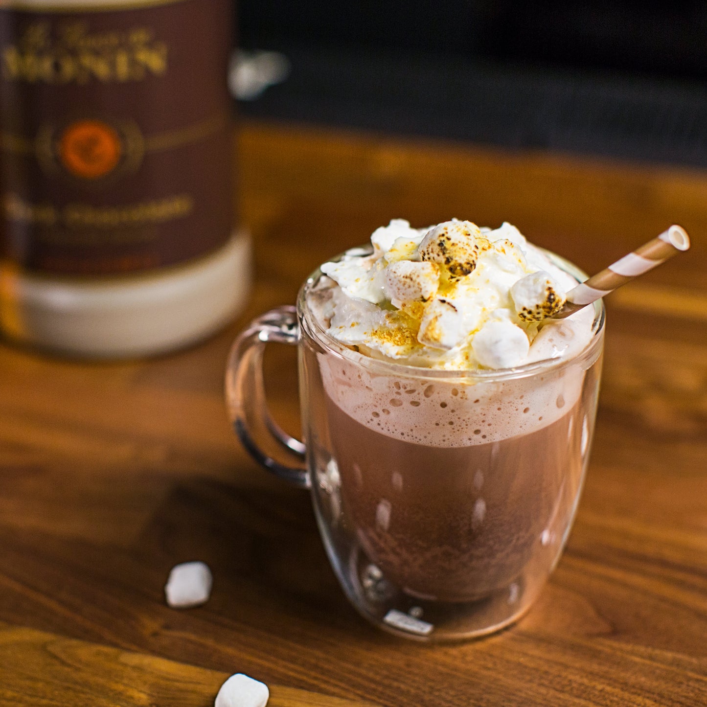 DARK CHOCOLATE SAUCE / MONIN / 64 OZ (4/CS)