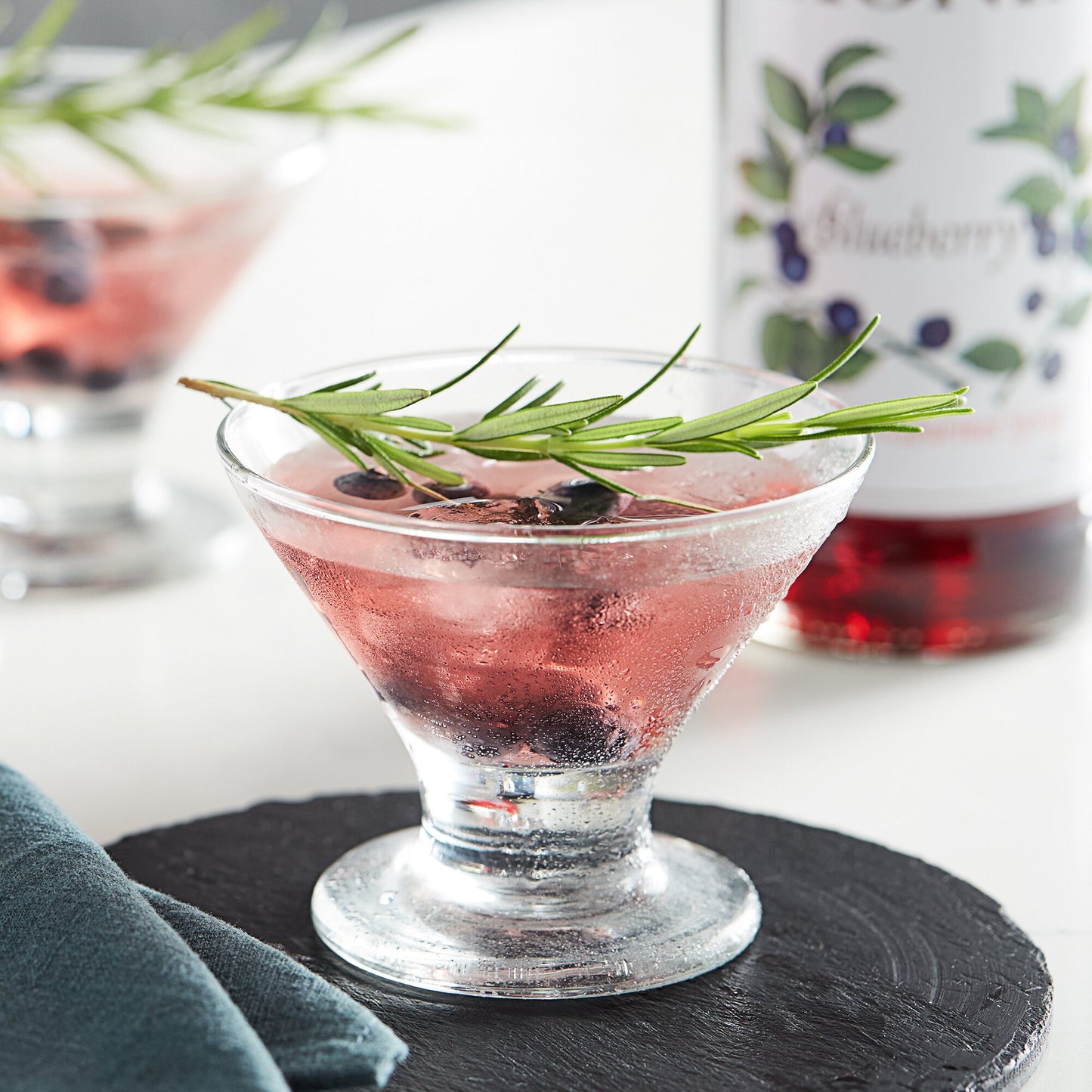 BLUEBERRY FRUIT FLAVORING SYRUP / 750 ML (EACH)