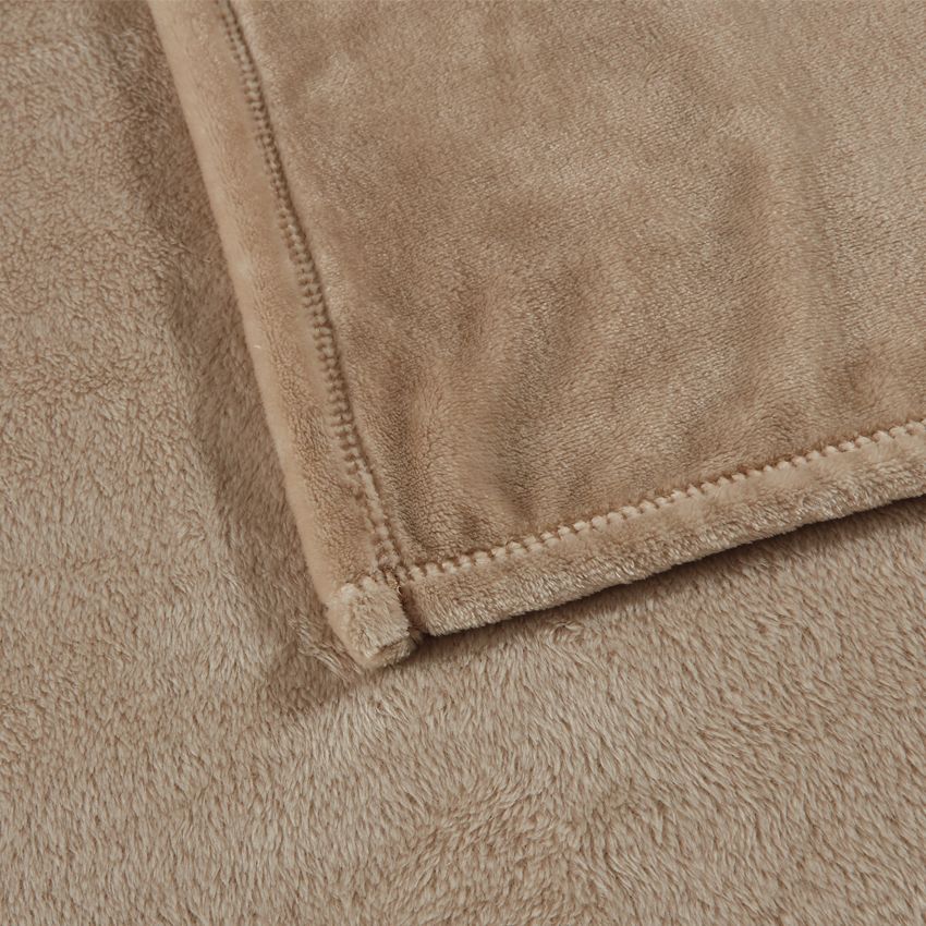 MICRO FLEECE BLANKET / KING SIZE SIZE / 108 X 90 (EACH)