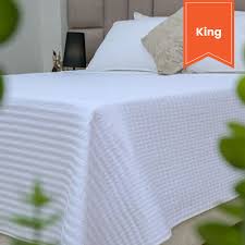 LUXURY QUILT / WHITE / KING / 108 X 90 (12/CS)