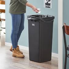 23 GALLON / TRASH CAN / BLACK  / SQUARE (EACH)