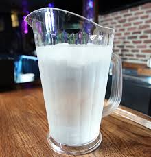 60 OZ SANS PLASTIC CLEAR PITCHER (TAPERED)