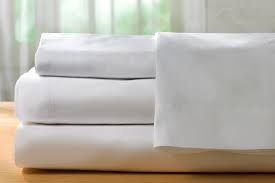 QUEEN FITTED SHEET / T200 / 60 X 80 X 15 [DOZEN]