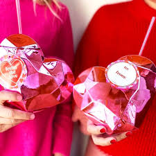 20 OZ HEART SHAPED NOVELTY CUP / PINK / CUP WITH LID & STRAW