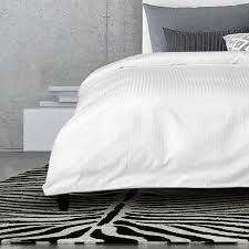 T-200 DUVET COVER / KING / 110 X 99 (EACH)