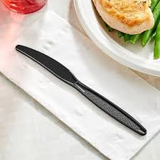 PLASTIC KNIFE / BLACK / HEAVYWEIGHT / 1,000 PER CASE