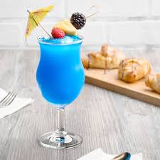 11 OZ POCO (HURRICANE) GLASS (12/CASE)