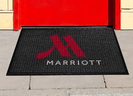 LOGO WIPER MAT . OYO HOTELS / 4' X 6' / BLACK-RED