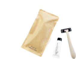 SHAVING KIT / RAZOR AND  SHAVING CREAM [CASE]