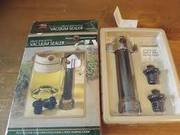 DELUXE VACUUM PUMP WITH 2 STOPPERS