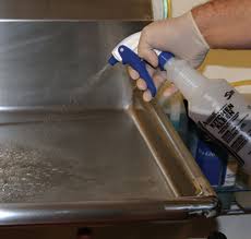 AVANCE / KITCHEN KLEEN /  DEGREASER / 4 GALLONS [CASE]