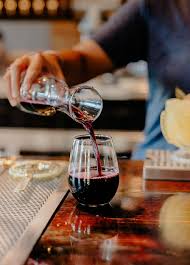 375 ML BARCONIC HALF BOTTLE WINE CARAFE (12/CASE)