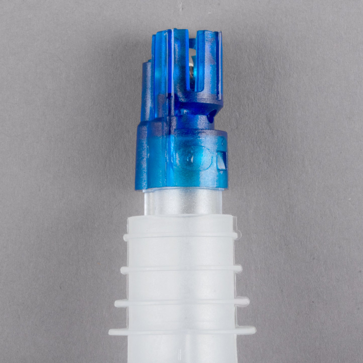 .875 OZ. CLEAR SPOUT / BLUE TAIL MEASURED LIQUOR POURER WITHOUT COLLAR - 12/PACK