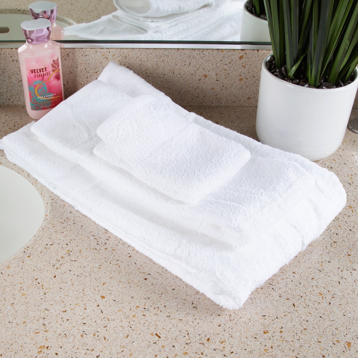 BATH TOWEL / OXFORD BELLEZA / 27 X 54 / 15.0 LB / WHITE (DOZEN) (3/CS)