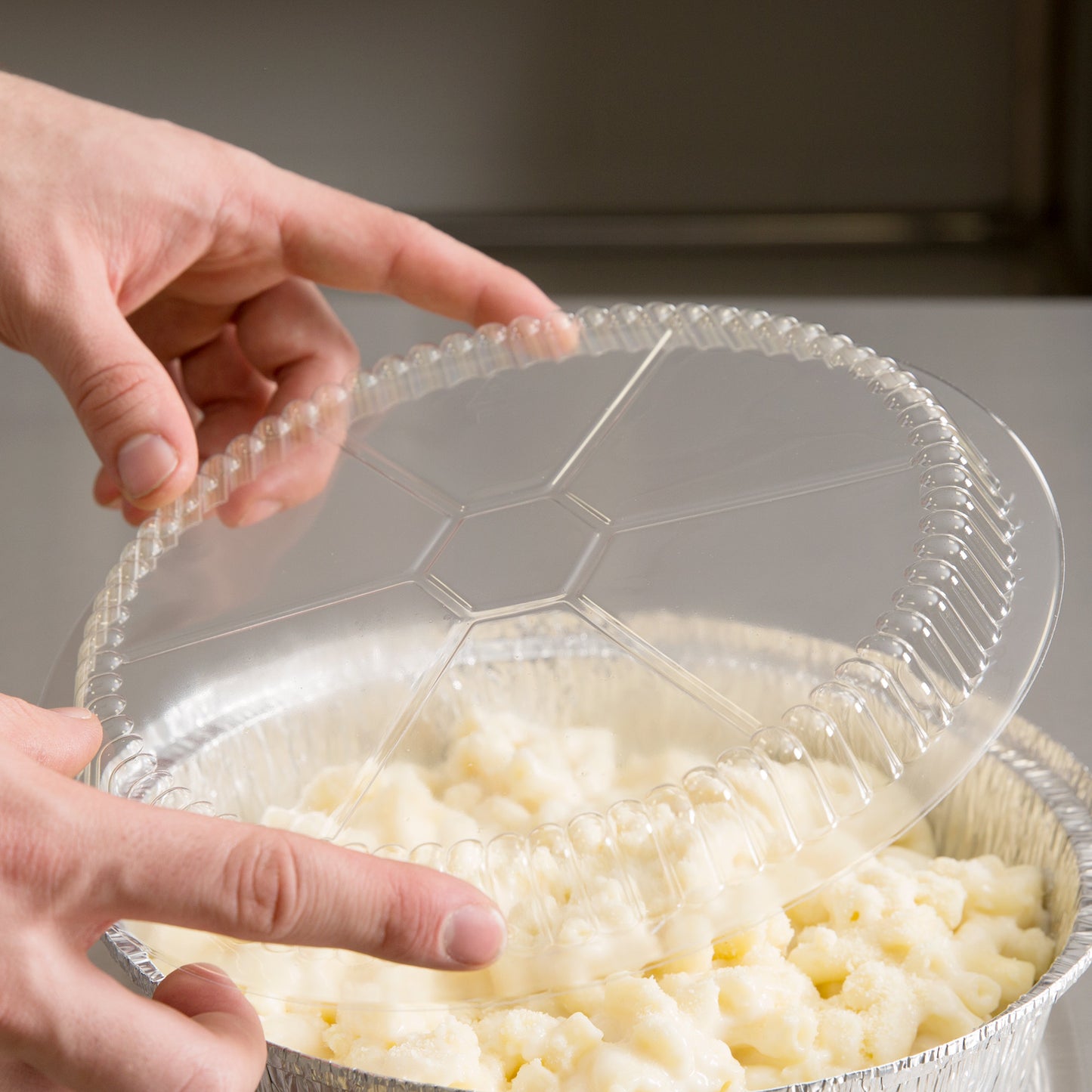 PLASTIC DOME CENTER LID - 500/CS